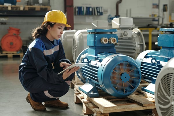 Bild von Elektrikerin